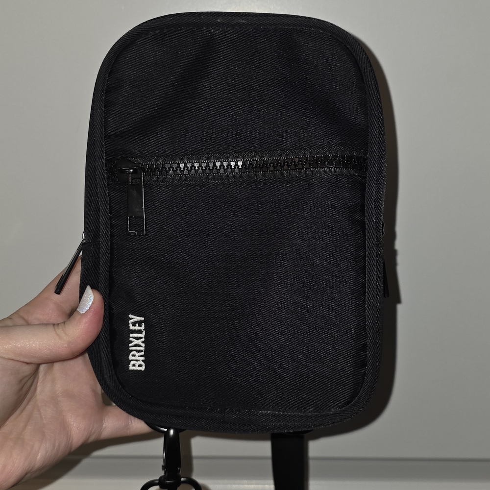 Brixley Bag Jet Crossbody Sling